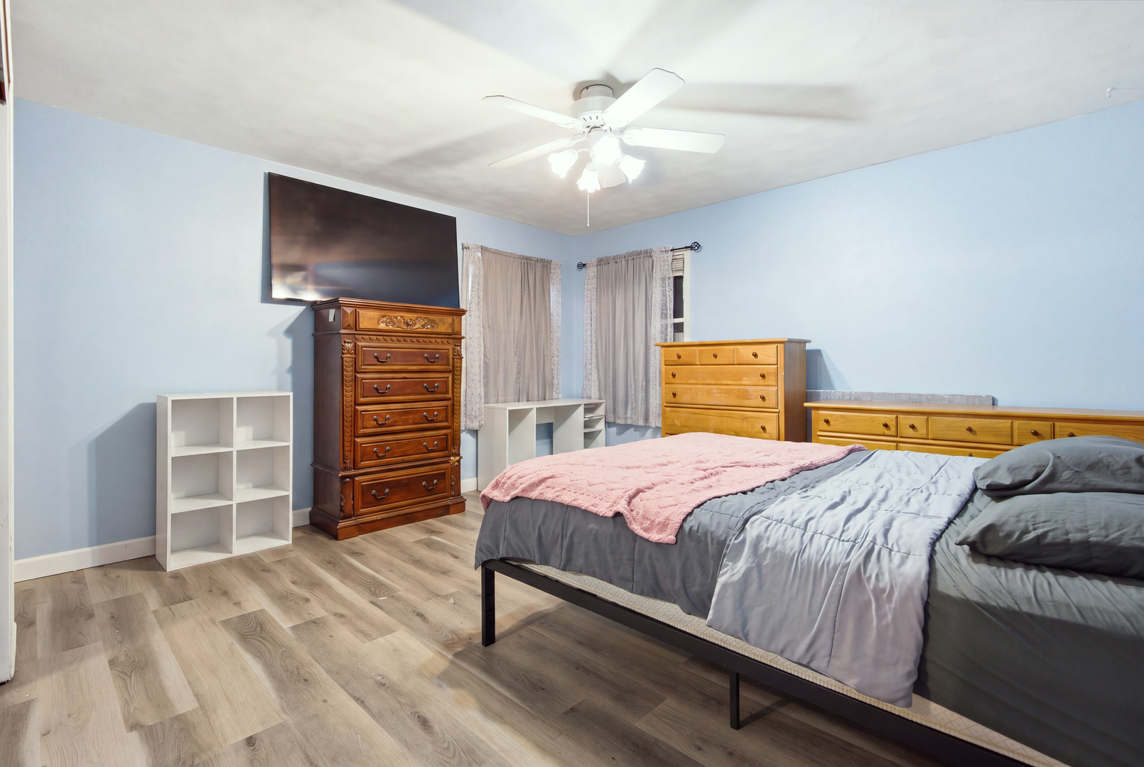 126 Ne Queensbury Place Property Photo 12