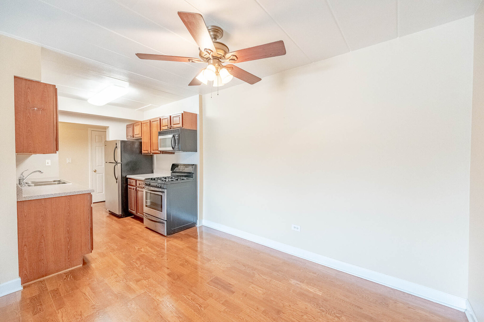1000 S Lorraine Road 411 Property Photo 6