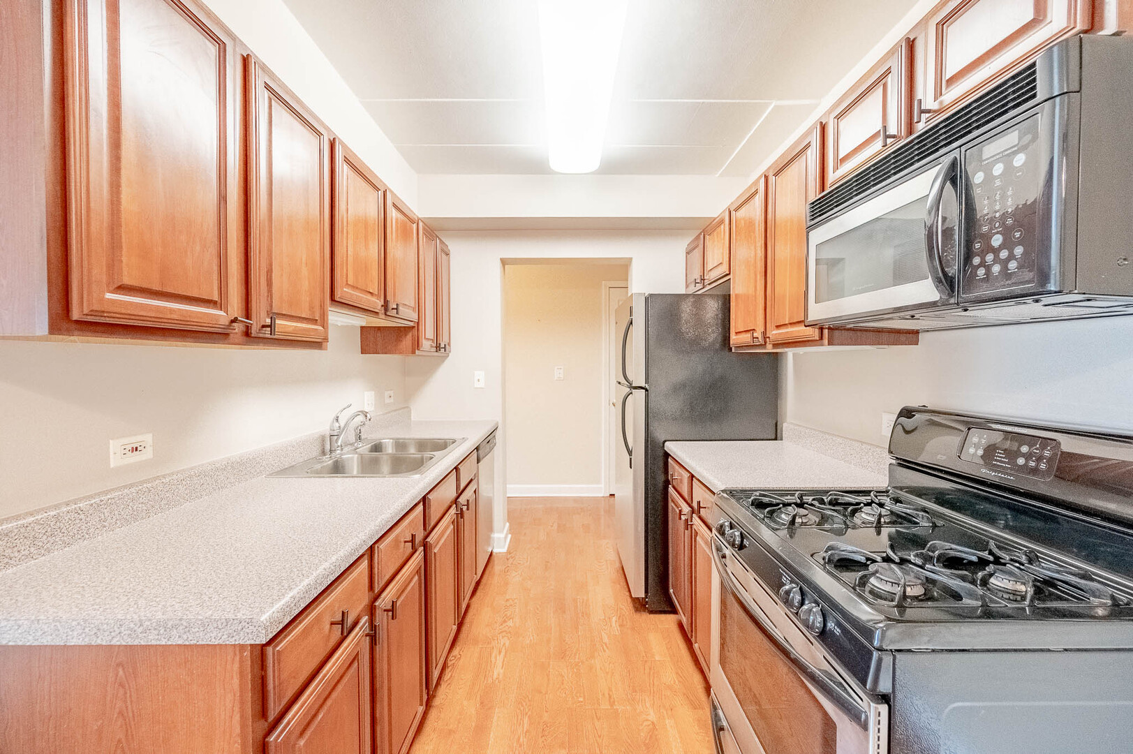 1000 S Lorraine Road 411 Property Photo 7