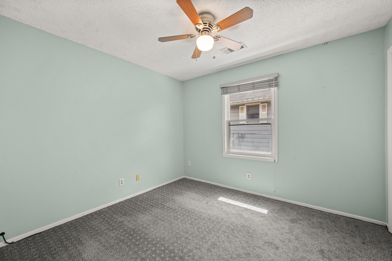 1610 Meadowbrook Court Property Photo 10