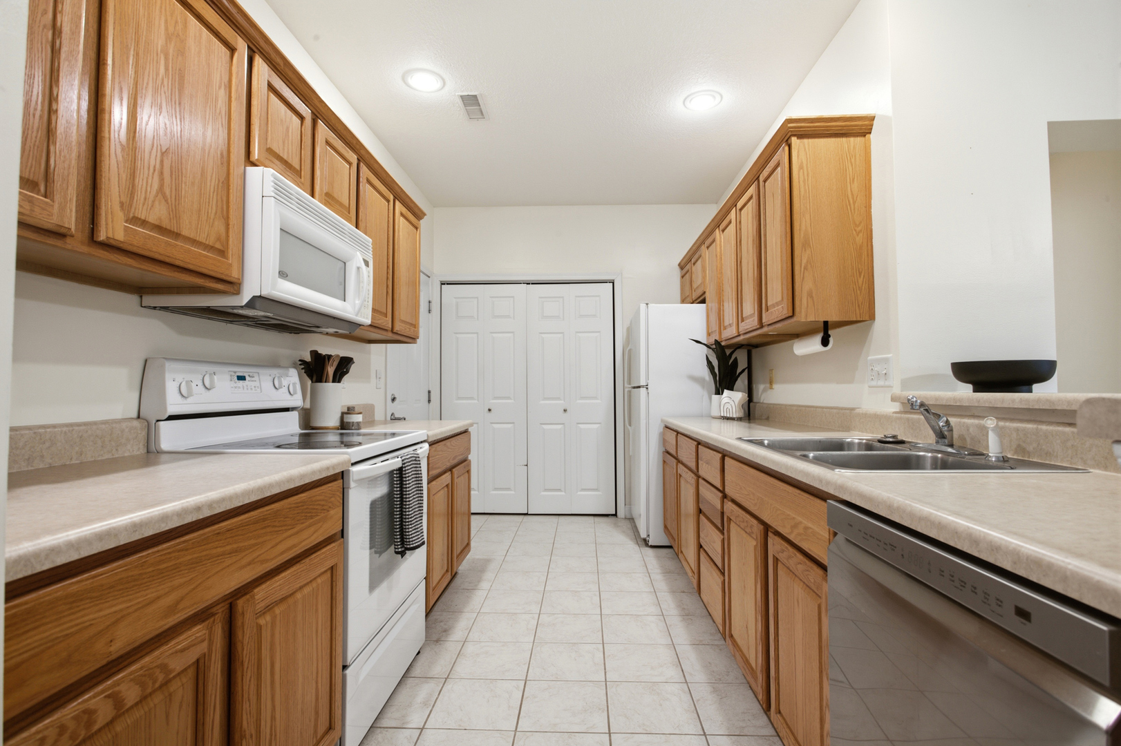3846 Thornhill Drive 3846 Property Photo 10