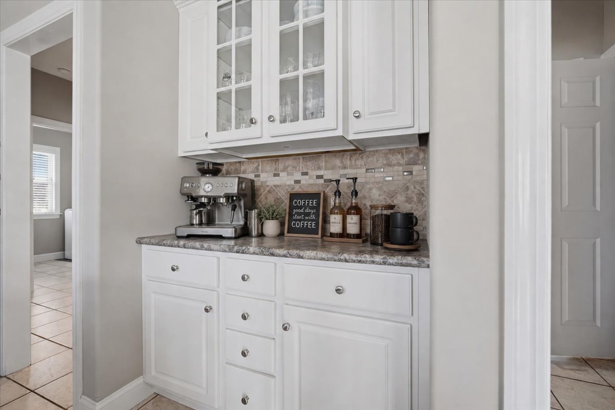 46 Conway Circle Property Photo 13