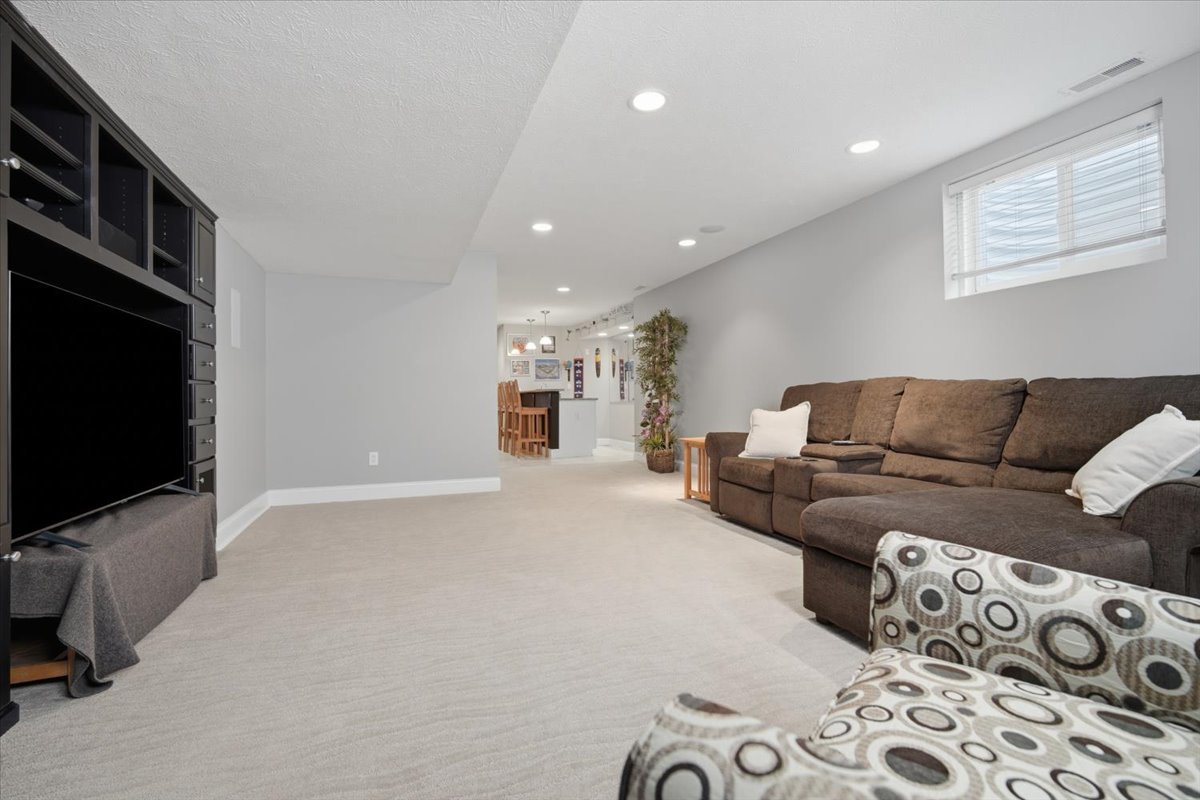 46 Conway Circle Property Photo 35