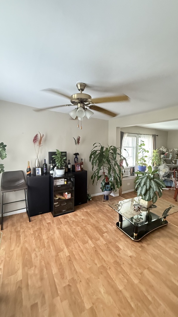 3824 S Sacramento Avenue Property Photo 6