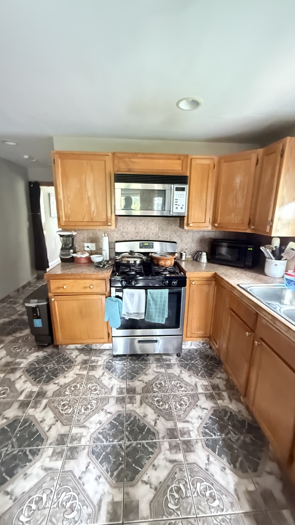3824 S Sacramento Avenue Property Photo 10