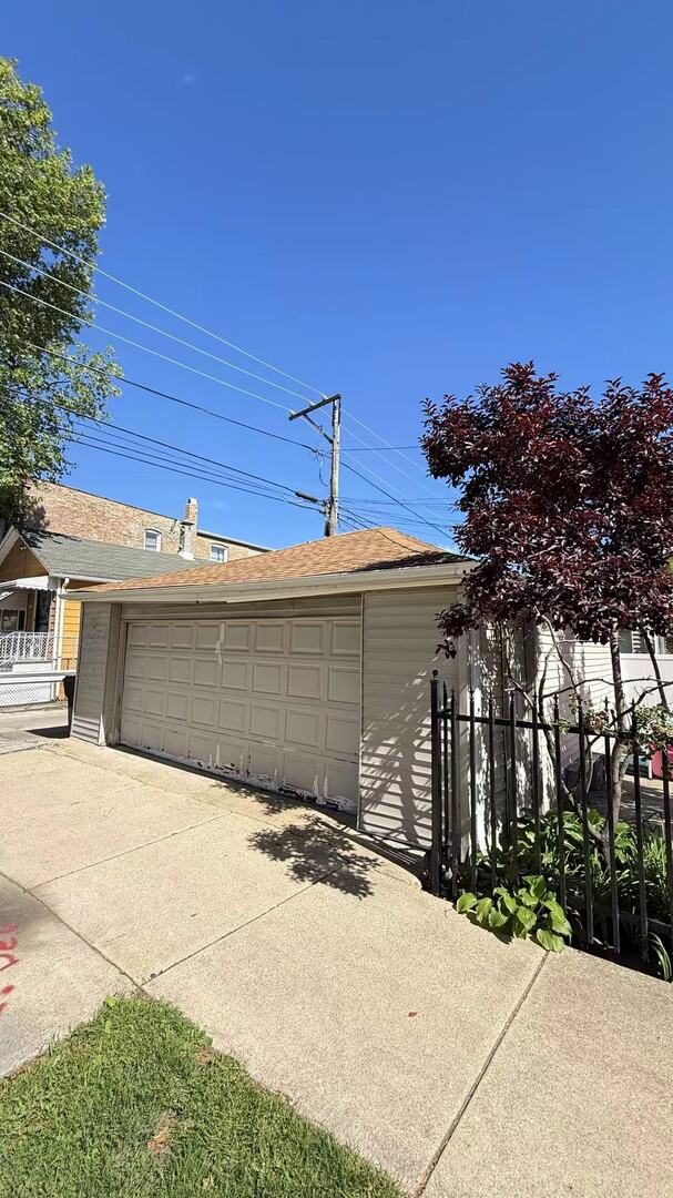 3824 S Sacramento Avenue Property Photo 20
