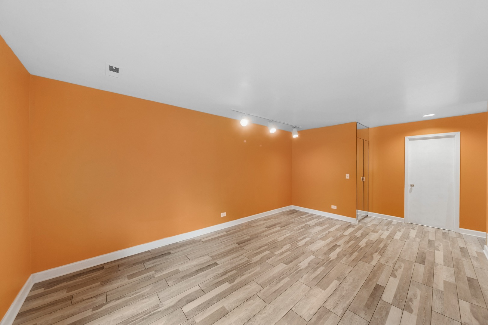 3070 Pheasant Creek Drive 106 Property Photo 17