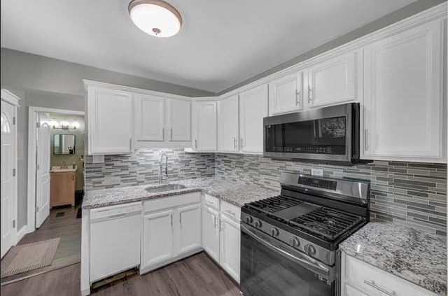 8630 W 163rd Street Property Photo 8
