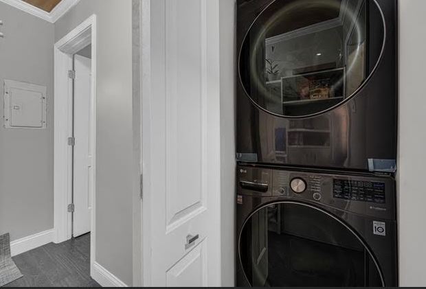 8630 W 163rd Street Property Photo 14