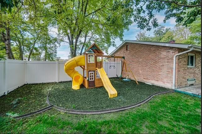 8630 W 163rd Street Property Photo 29