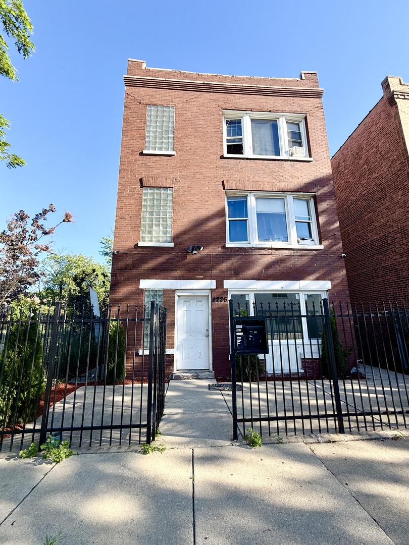 4226 W Ogden Avenue Property Photo 1