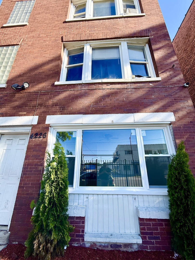 4226 W Ogden Avenue Property Photo 2