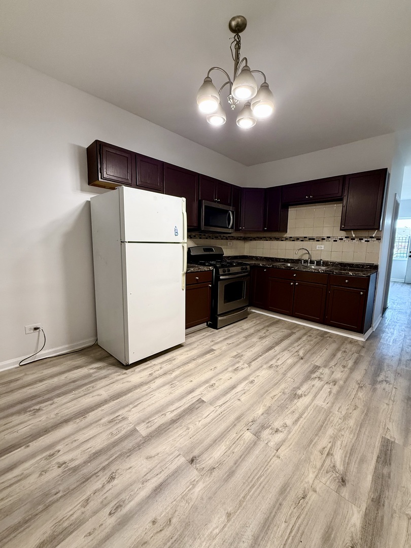 4226 W Ogden Avenue Property Photo 5