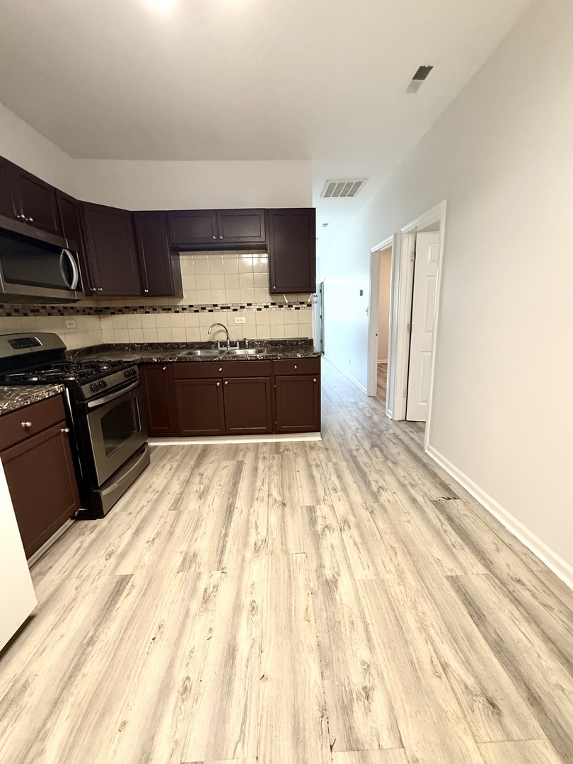 4226 W Ogden Avenue Property Photo 11