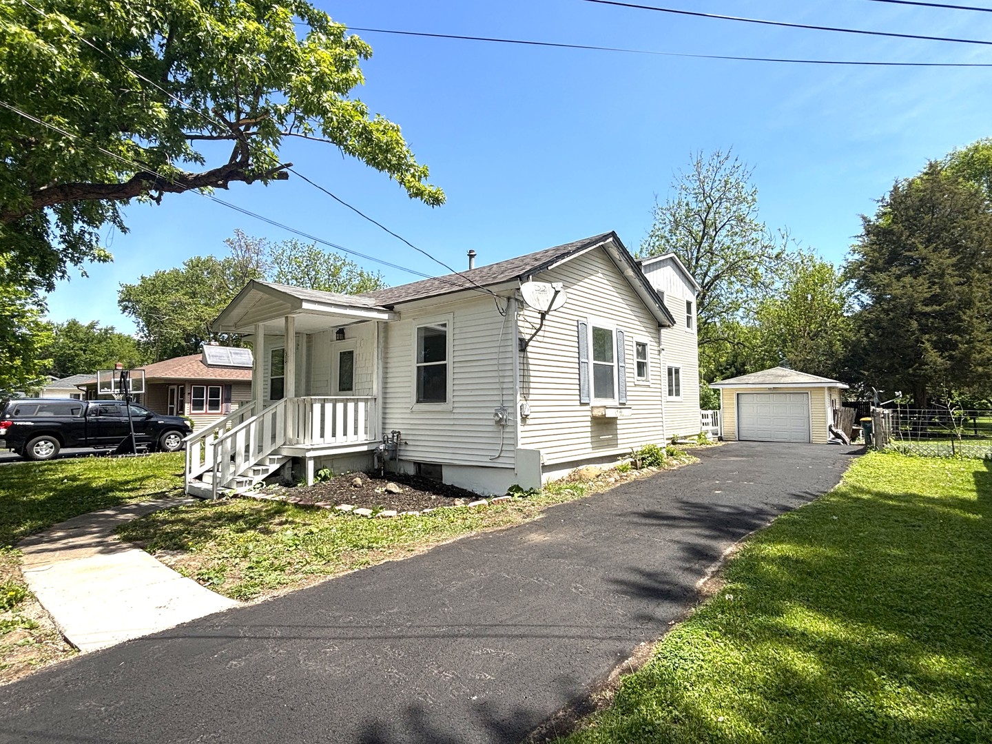 518 N Hugh Street Property Photo 1