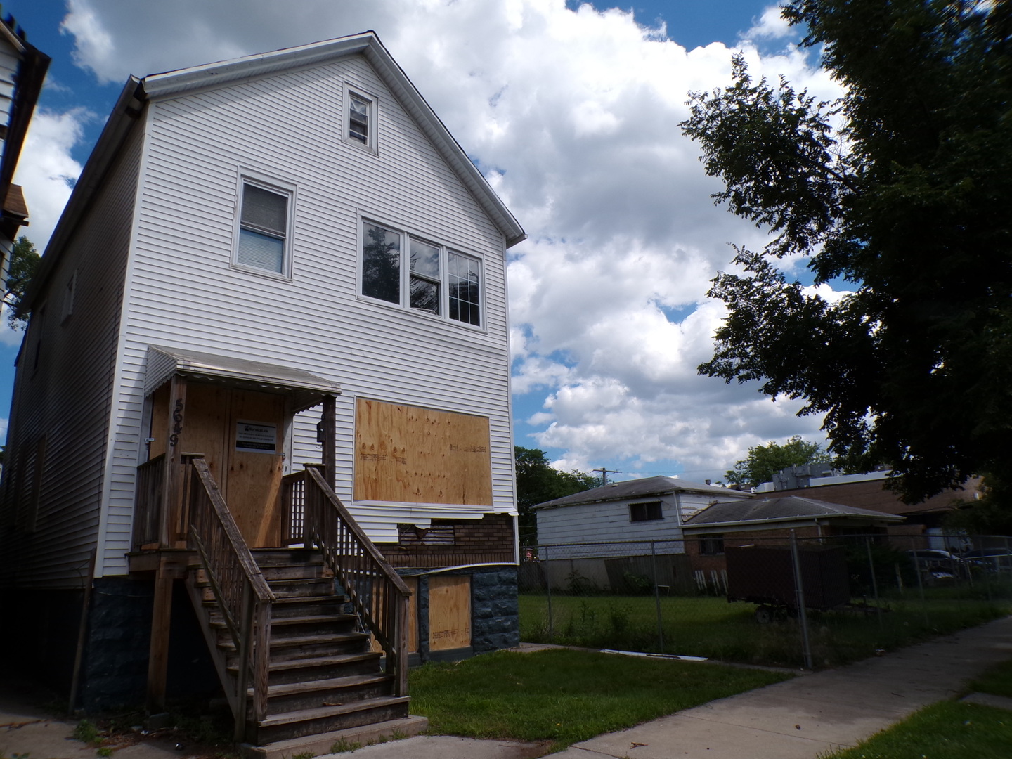 5649 S Shields Avenue Property Photo 1