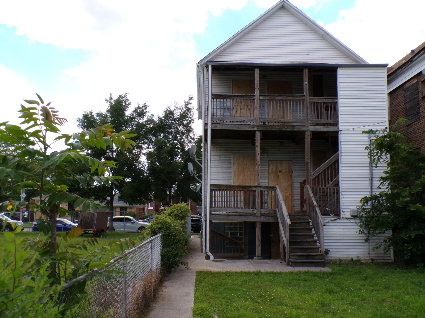 5649 S Shields Avenue Property Photo 2