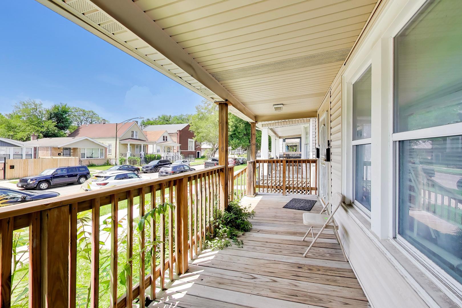1462 W 73rd Street Property Photo 3