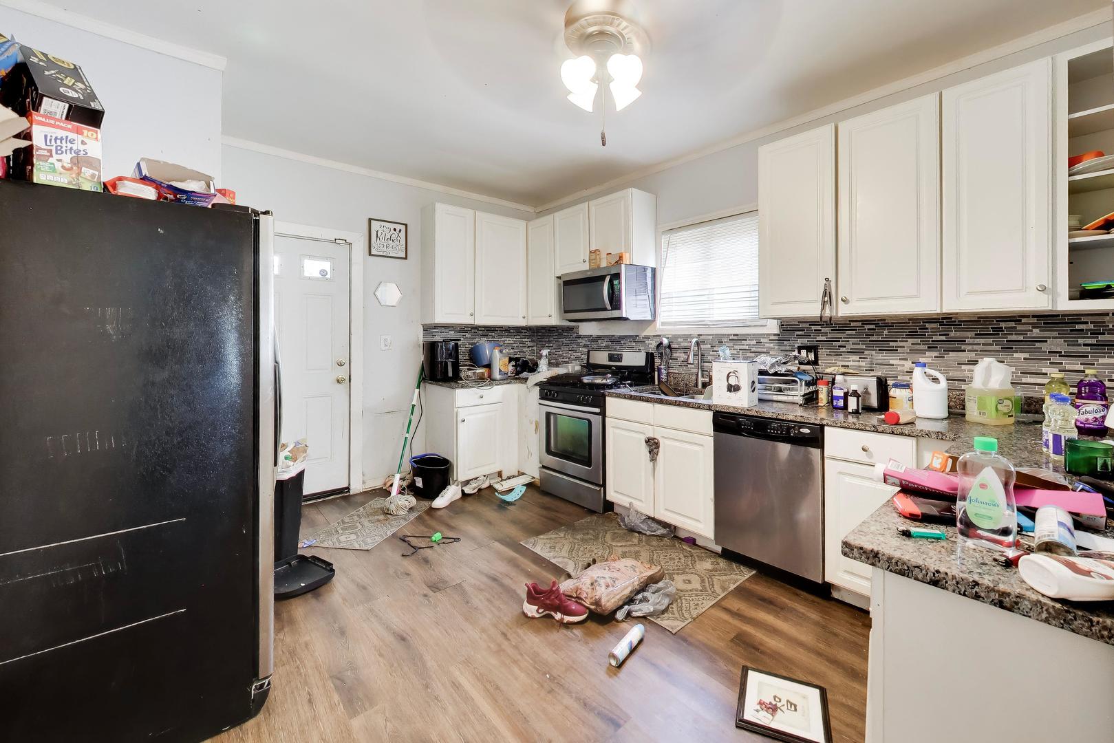 1462 W 73rd Street Property Photo 8