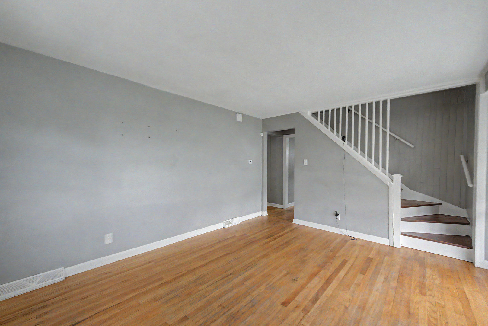 1481 Lincoln Avenue Property Photo 4