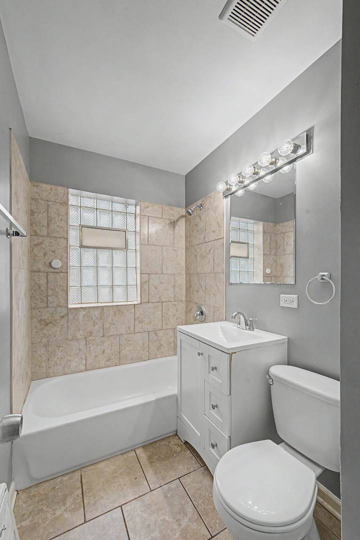 1481 Lincoln Avenue Property Photo 7