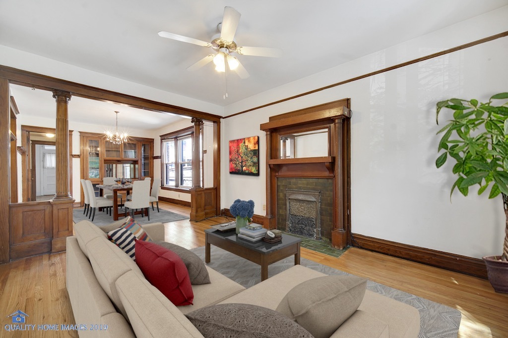 2774 N Kenmore Avenue 3 Property Photo 6