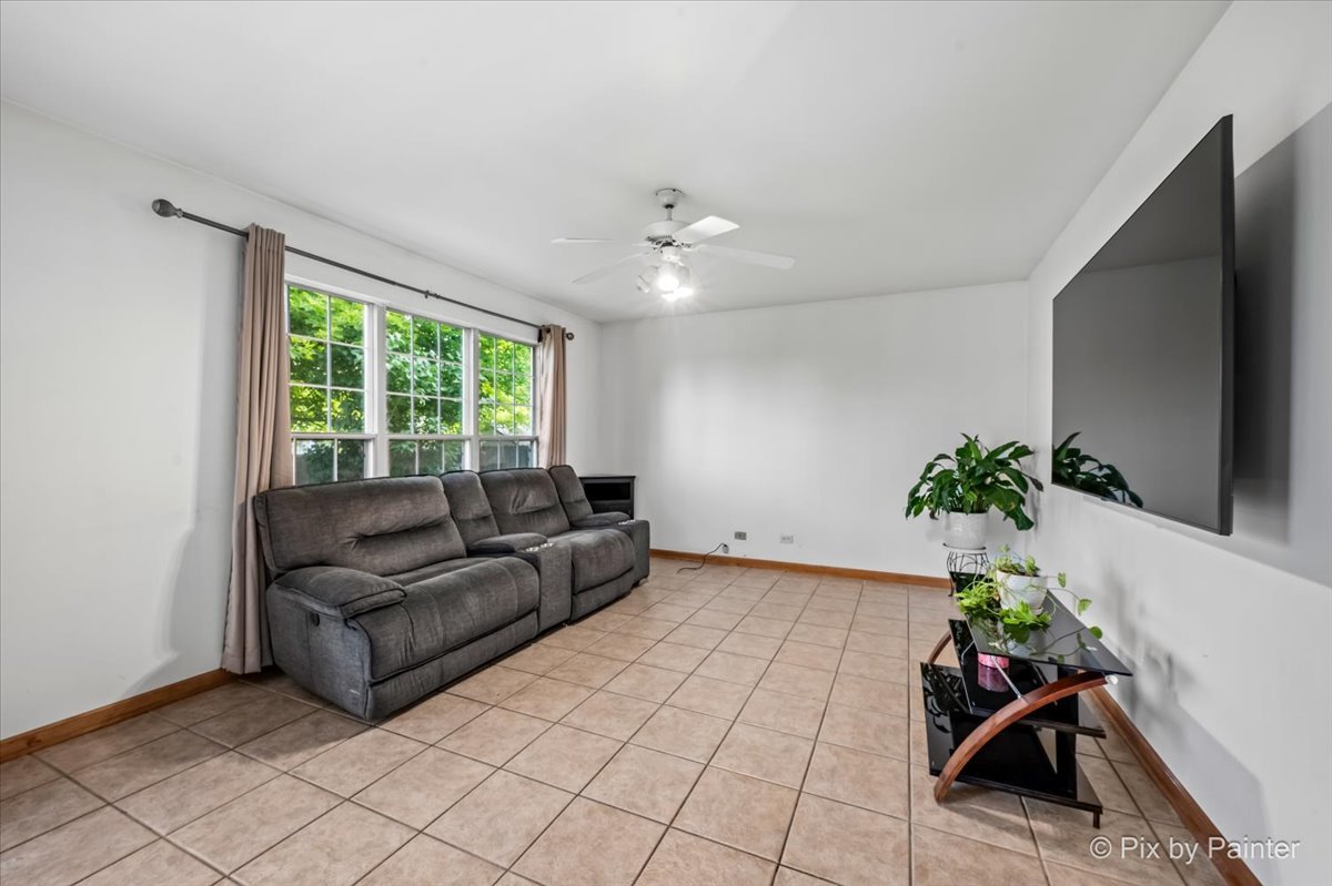 1755 Mission Hills Drive Property Photo 5