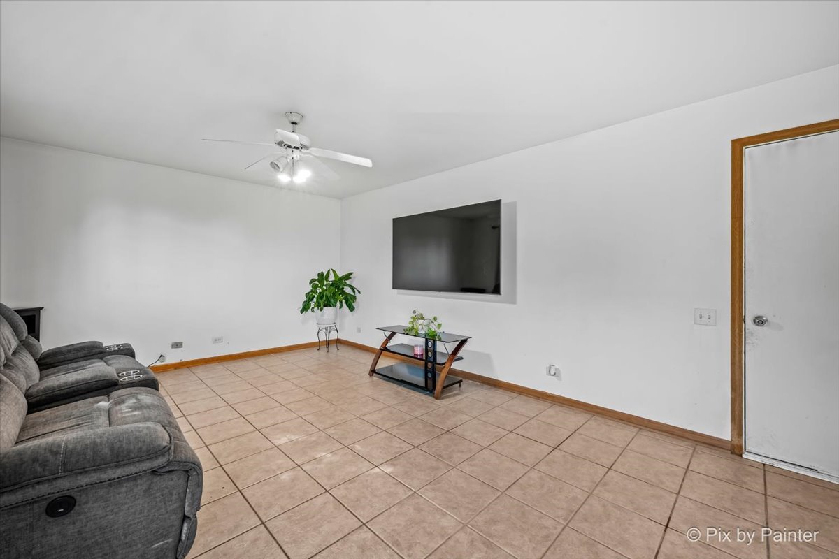 1755 Mission Hills Drive Property Photo 7