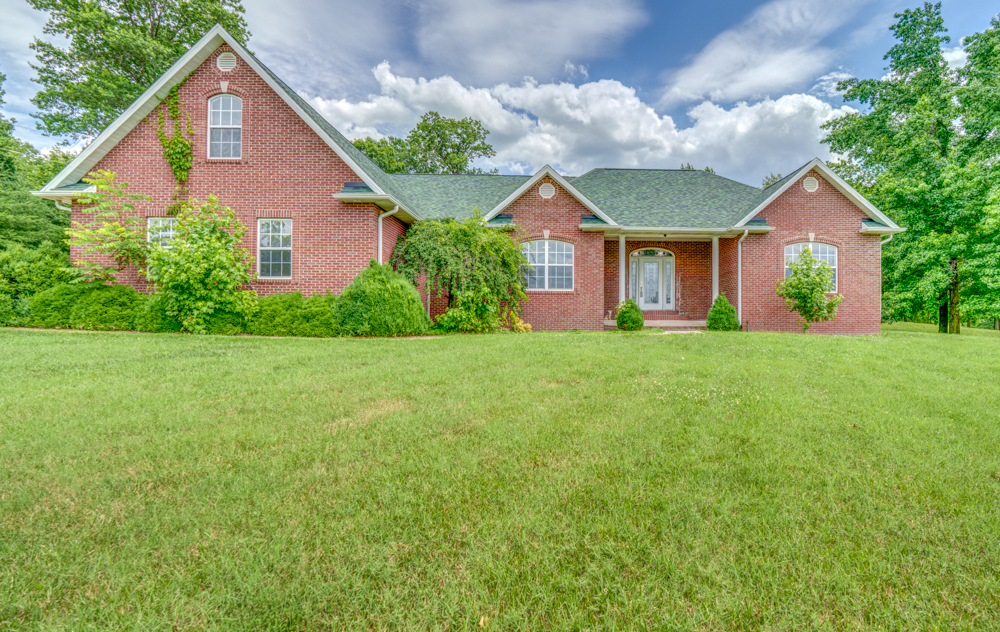 2108 S Hillside Lane Property Photo 2