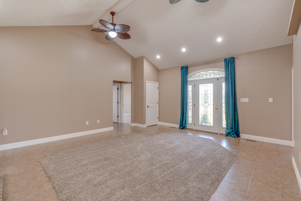 2108 S Hillside Lane Property Photo 12