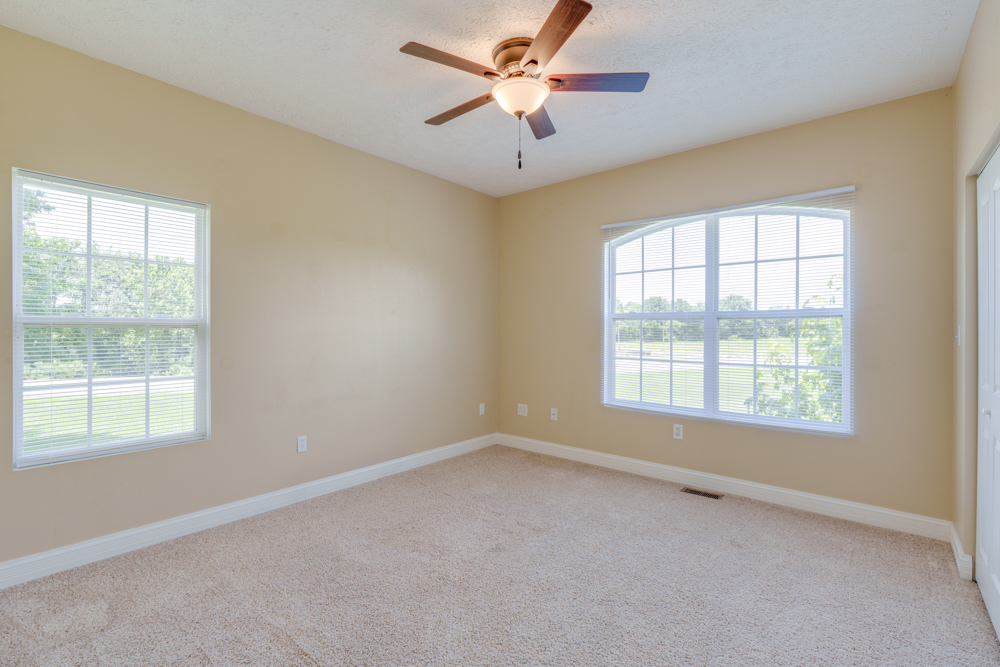 2108 S Hillside Lane Property Photo 16