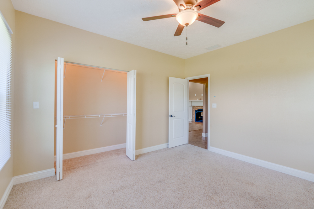 2108 S Hillside Lane Property Photo 17