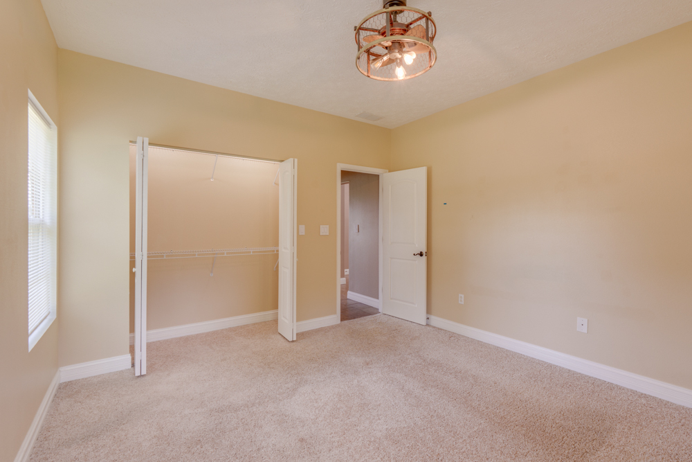 2108 S Hillside Lane Property Photo 20