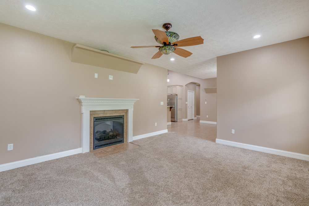 2108 S Hillside Lane Property Photo 30