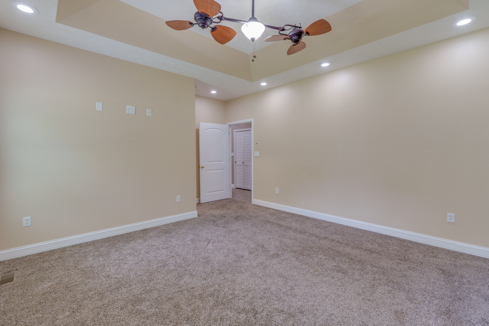 2108 S Hillside Lane Property Photo 32