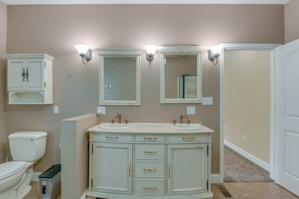 2108 S Hillside Lane Property Photo 37