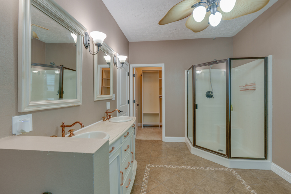 2108 S Hillside Lane Property Photo 38