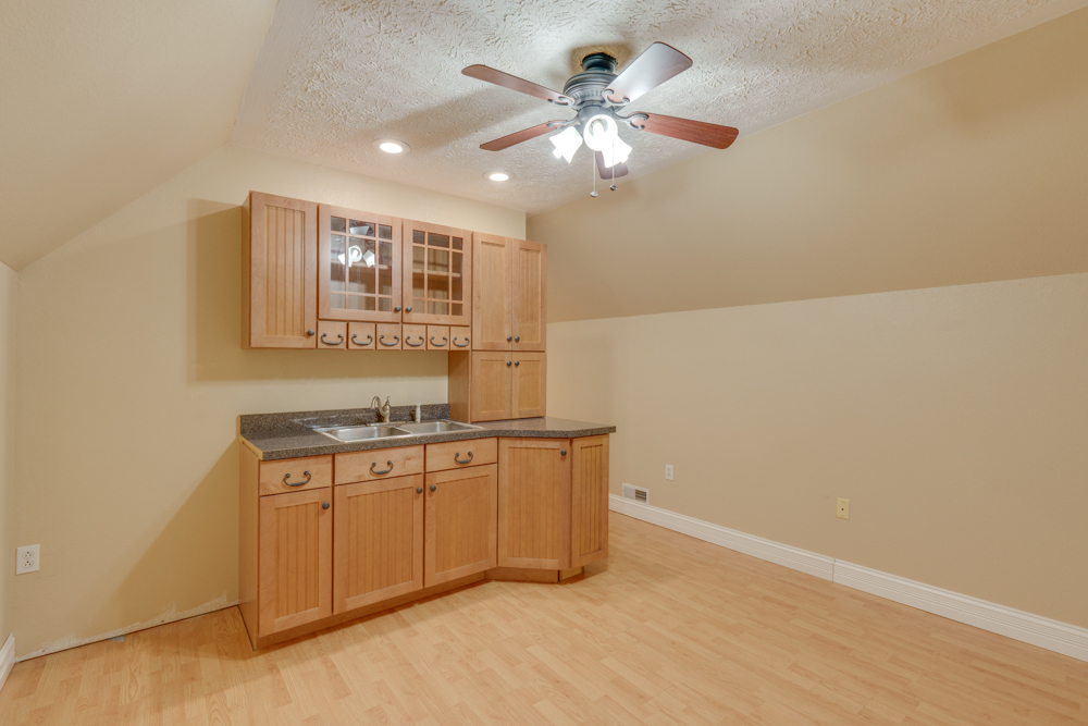 2108 S Hillside Lane Property Photo 47