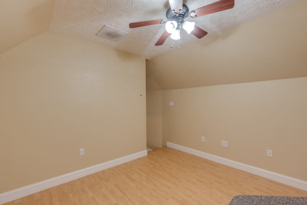 2108 S Hillside Lane Property Photo 48