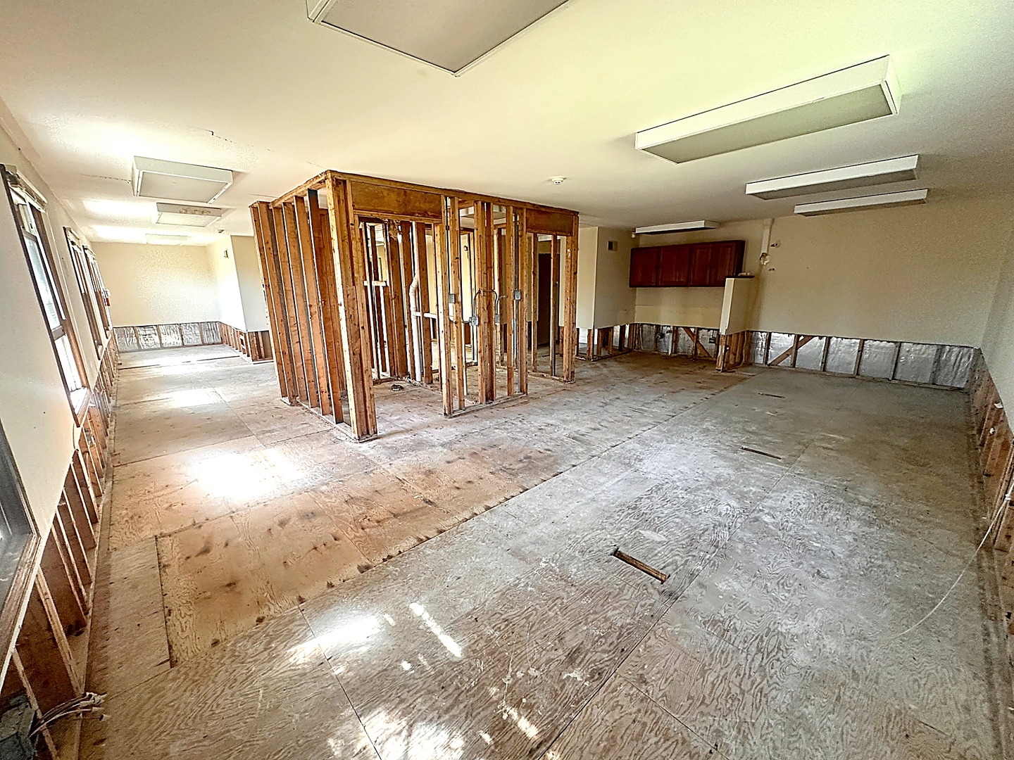 23060 Cicero Avenue Property Photo 10