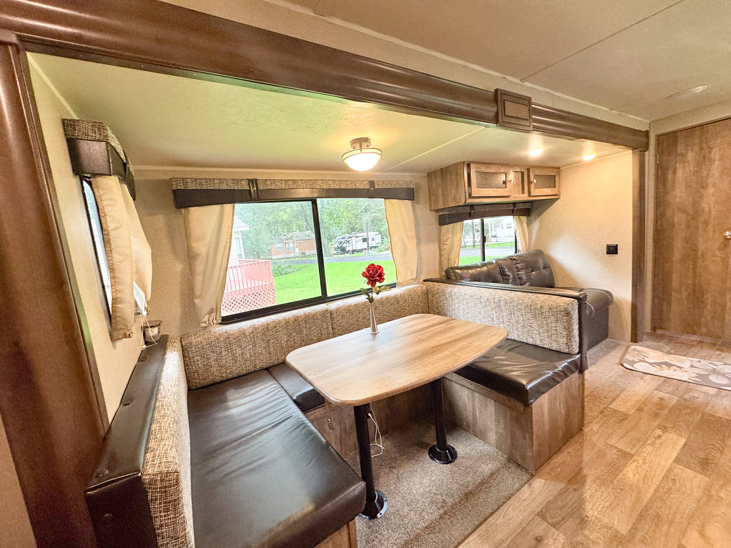29/250 Woodhaven Property Photo 8
