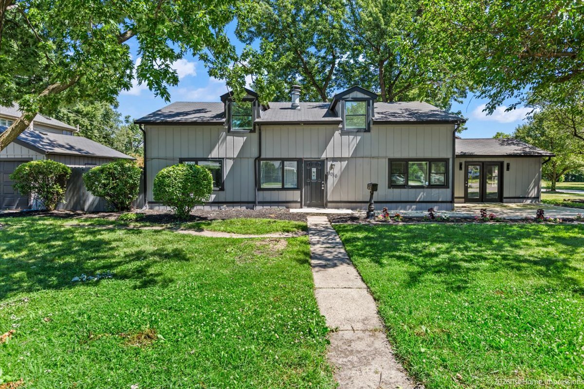 5016 Oak Center Drive Property Photo 1