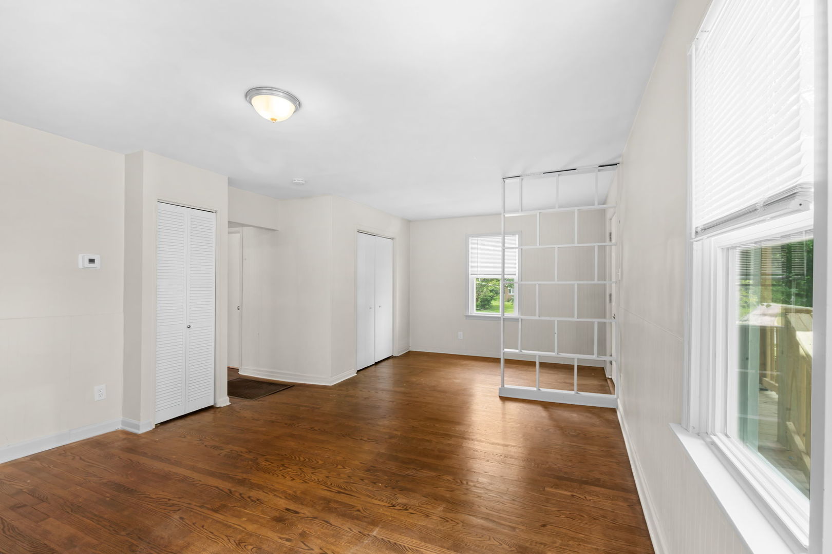100 W 19th Street Property Photo 12