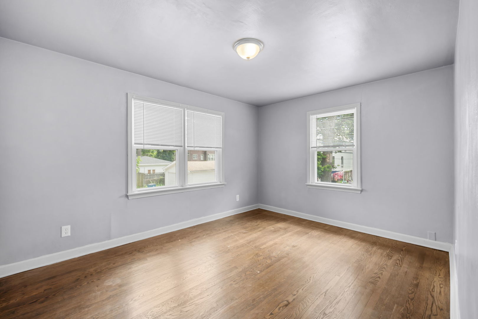 100 W 19th Street Property Photo 13
