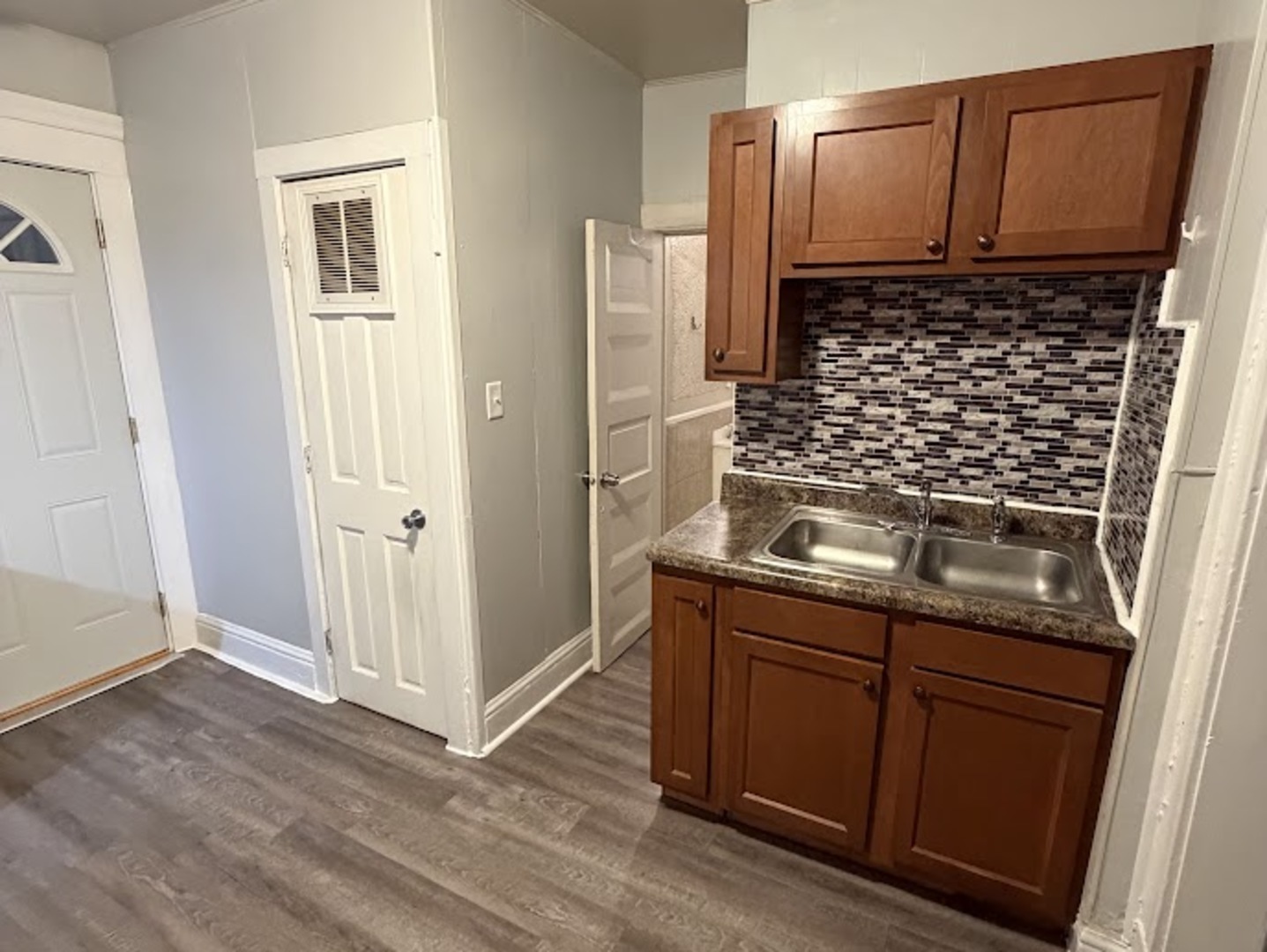 1308 Vincennes Avenue Property Photo 33