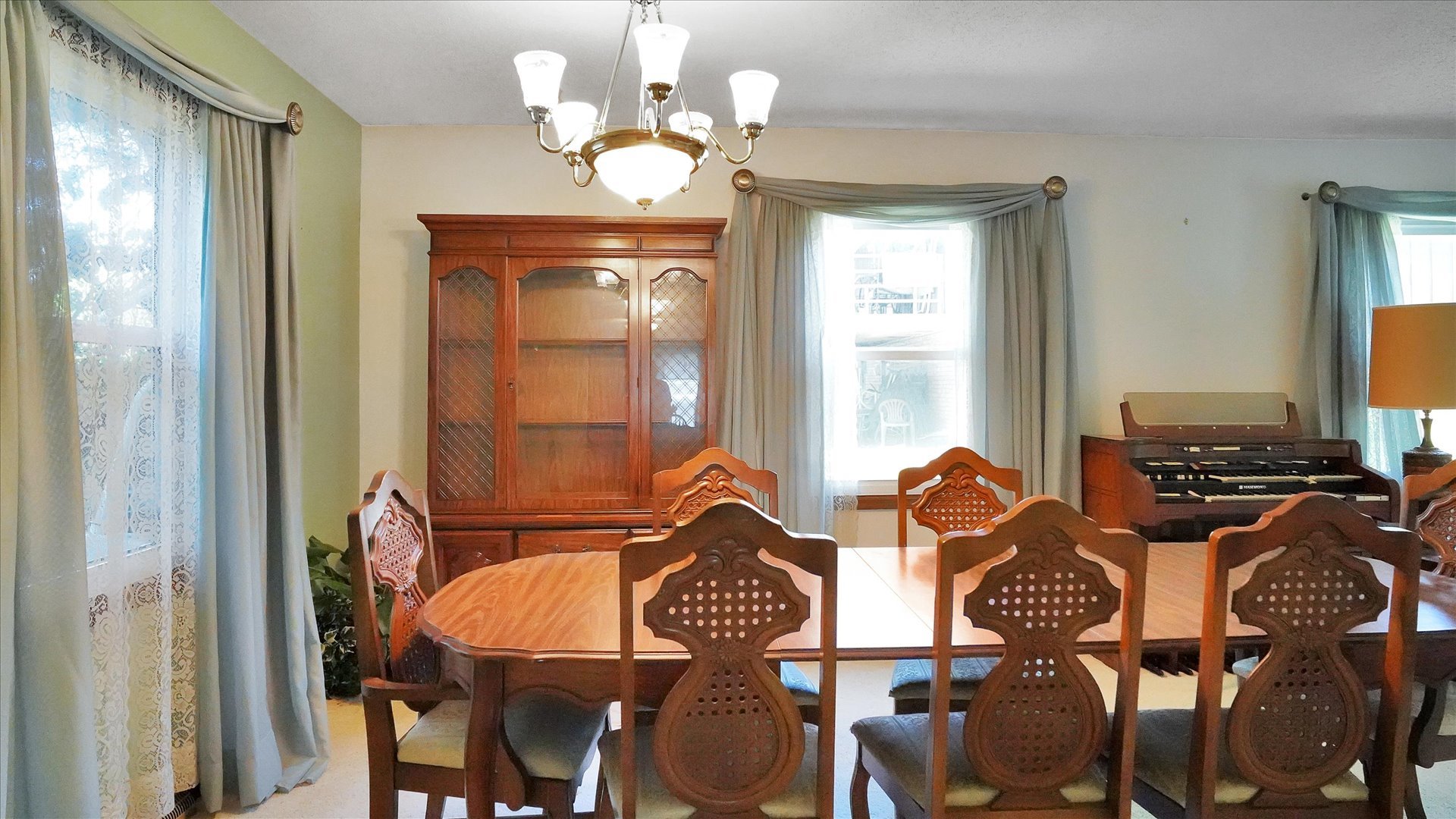 2305 Whitson Circle Property Photo 11