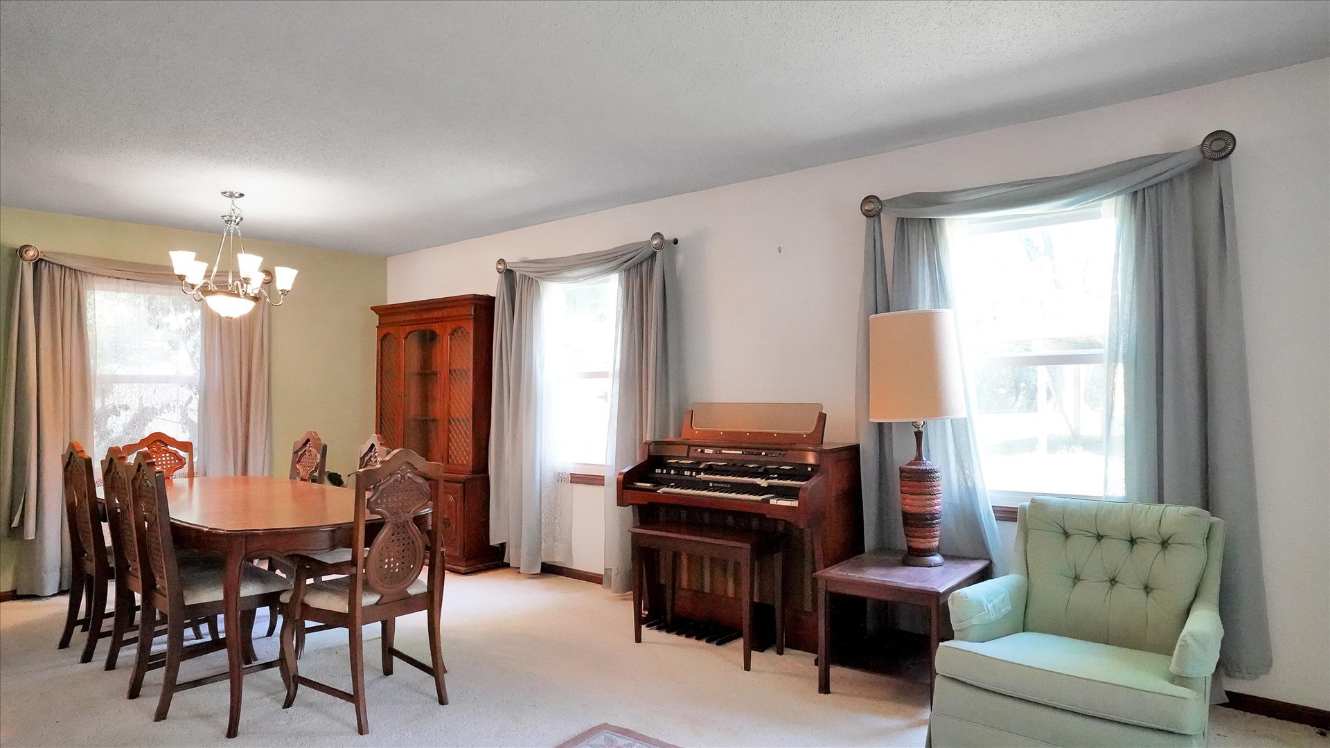 2305 Whitson Circle Property Photo 14
