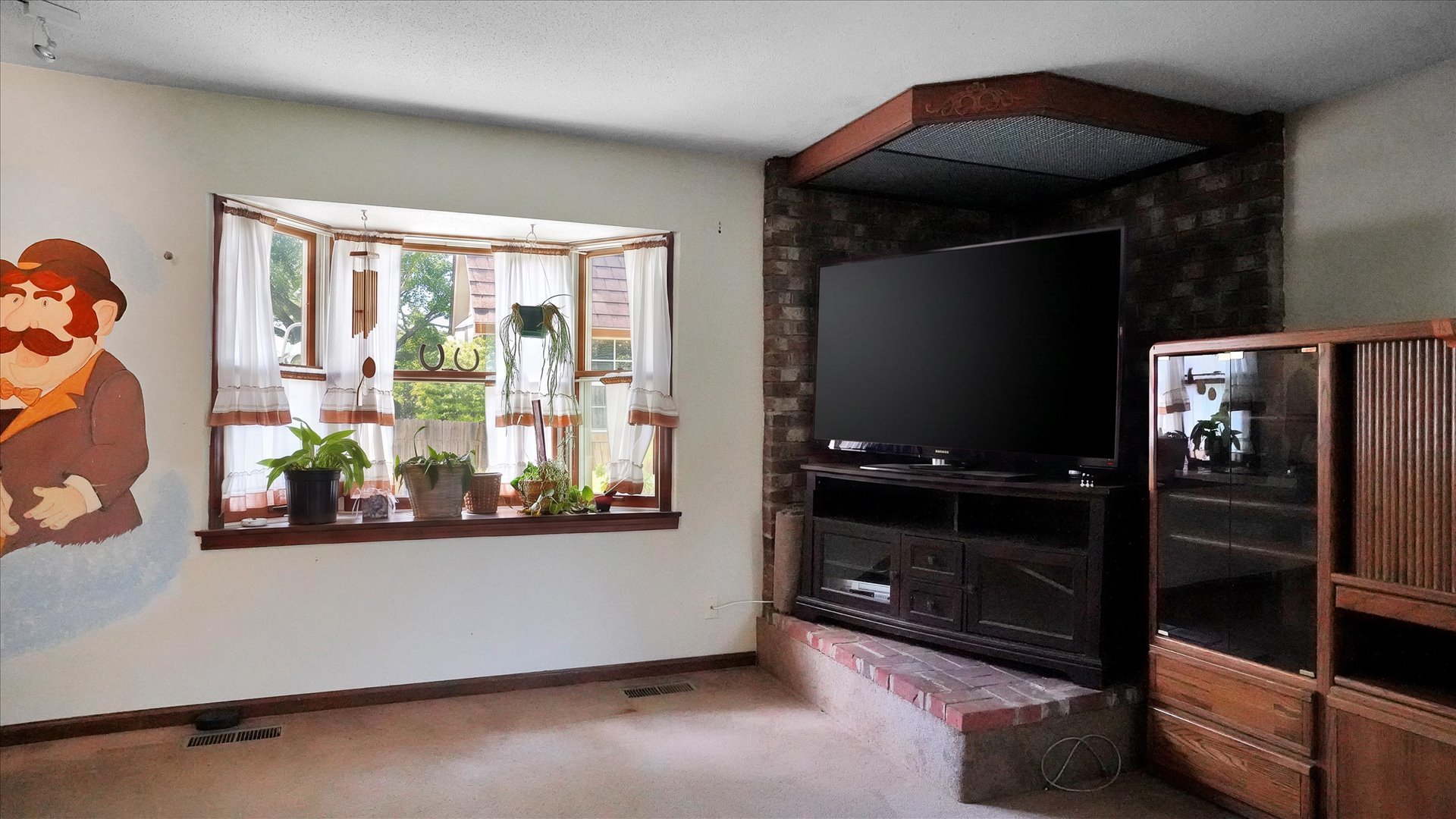 2305 Whitson Circle Property Photo 17