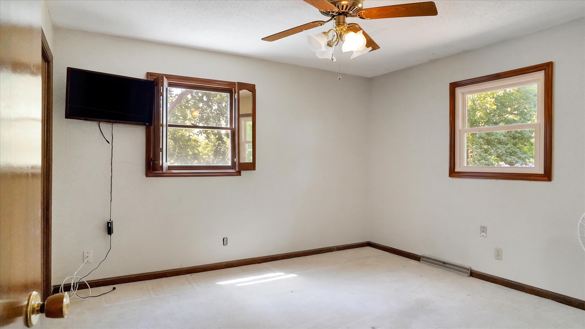 2305 Whitson Circle Property Photo 24