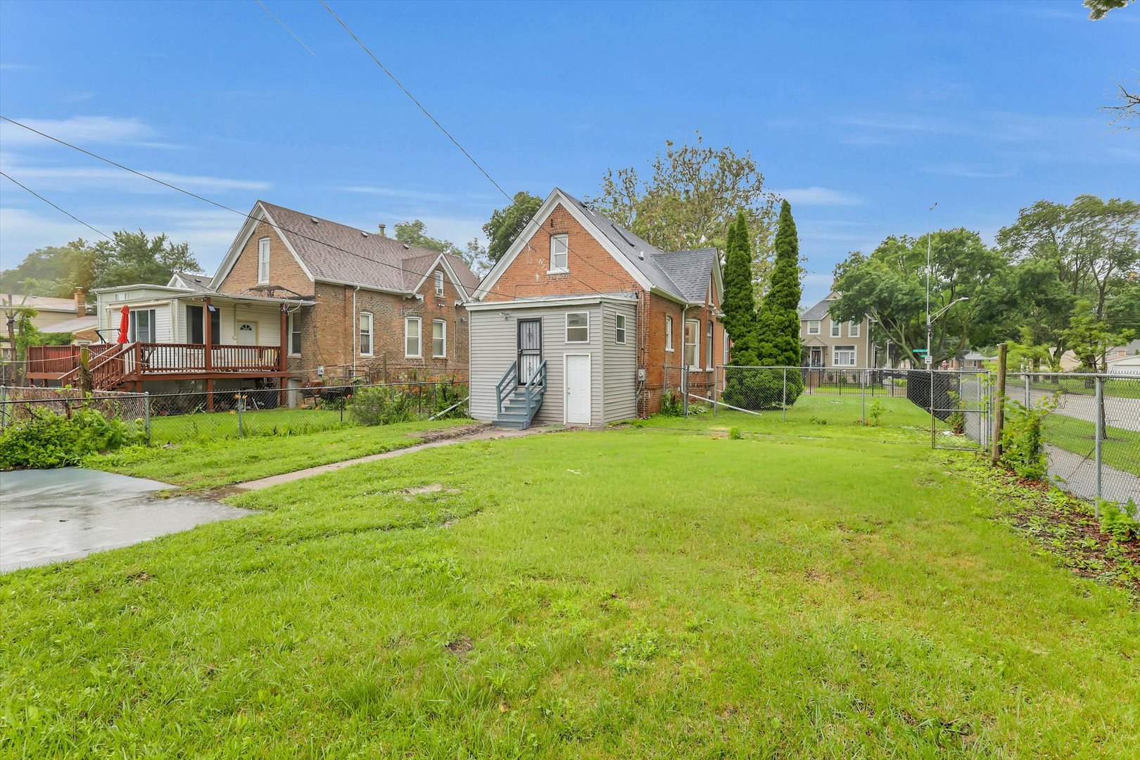 8852 S Wallace Street Property Photo 3
